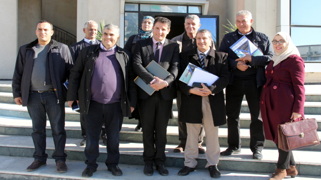 Communication présentée par: ADOUANE Nadir, Directeur de la Pêche et des Ressources Halieutiques de la Wilaya de Bejaia