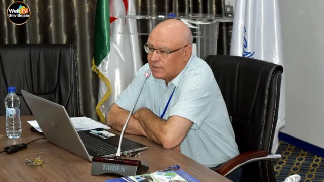 Conférence animée par: Pr Mohamed BOUDJADJA, Vice-Doyen de la post-graduation, membre du comité scientifique du projet DIGITAQ