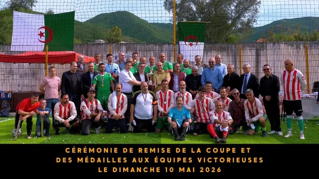 Cérémonie de remise de la coupe et des médailles, lors de la finale du tournoi de football